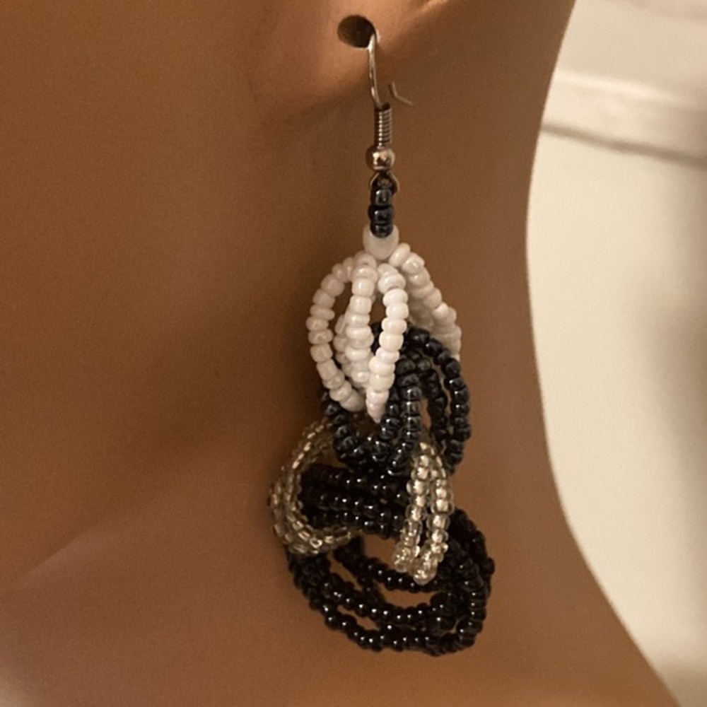 Knotted black/gray/gunmetal/white beaded earrings